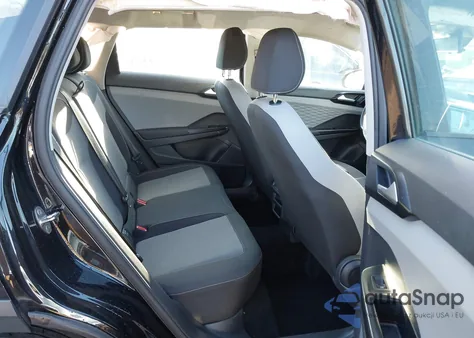 2022 Volkswagen Taos 1.5T S z USA, uszkodzony, nr VIN 3VVDX7B2XNM049149